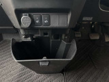 センターグローブボックス