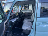 大事な人を乗せることが多い助手席です!安全運転を心がけましょう。