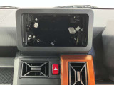 車両状態証明書修復歴の有無も一目瞭然。機能や内装・外装、走行距離、修復歴の有無をチェックし、クルマの状態を10段階にした車両状態証明書。数字や記号を使ってわかりやすく表示しています。