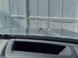 ヘッドアップディスプレイ装備です。運転時の視界に様々な情報が投影されます。