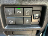 運転席回りの各種操作部となります。ご不明な装置などございましたらお気軽にお尋ねください。
