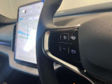 ACCアダプティブクルーズコントロールの操作はステアリングで行います。車間距離の調整も同じです。