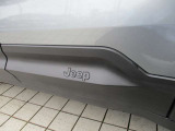 「Jeepロゴ」ドア樹脂モール