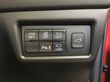 各種スイッチ類はこちらにレイアウトしています。