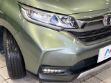 【LEDヘッドライト】悪天候や夜間走行時も良好な視界を確保し安心して運転できる高輝度LEDヘッドライトを装備!点灯速度が早く、消費電力も抑えられています。