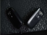 ◆スマートキー◆カギをバッグやポケットに入れたままでもドアロックの開閉ができる『スマートキー』付き!雨天や暗くなってもカギを取り出す必要がなくドアの開錠&エンジンも始動できます