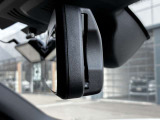 最新鋭の自社整備工場にて、車検・点検は勿論の事、あらゆるご要望にお応えすべく輸入車ディーラーならではの最新のコンピューターシステムとベテランの整備士がバックUP!