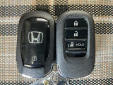 細かい温度調整が可能でとても快適なフルオートエアコン仕様です♪