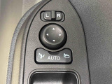 電動格納ミラー ボタン一つでドアミラーを収納できますよ!