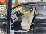 お車の知識がなくてもスタッフが丁寧にご説明いたします。お客様のご来店をスタッフ一同、心よりお待ちしております。