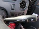 運転席から操作できる各種スイッチもお問い合わせいただければ機能の説明ができますのでお気軽にお問い合わせ下さいね。