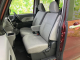 運転しやすいレイアウトで、ドライバーの負担を軽減。スムーズな操作性を実現しています。