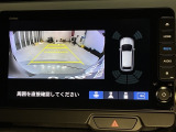 リヤカメラ表示時では視点を変更することもできます。