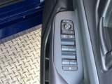 運転席パワーウィンドウスイッチです。