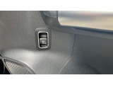 運転席からトランク操作できます☆