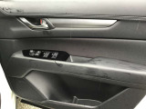 運転席側ドアの状態です。