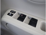 ウィンドウスイッチ操作(運転席)
