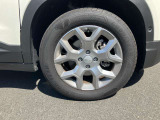 それぞれの車種専用設計のホイール、その足元で、自分の道を切り開いていく。