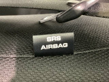 サイドエアバック☆横からの衝突にも安全性を兼ね備えた装備であり、側面衝突時に、運転席・助手席のサイドに配置されたエアバックが膨らみ保護してくれます。