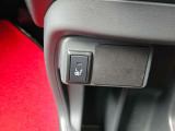 写真を見て気になった方、お気軽にお電話ください!TEL:0078-6003-001456(携帯:080-9426-0071)当店の他の在庫も、是非ご確認ください!https://www.carsensor.net/shop/niigata/324470001/stocklist/