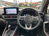 運転席からの視界はこんな感じです☆お気軽にご来店いただき、実際に座って確かめていただいても構いません。