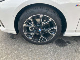 お車の詳細に関しまして、当店スタッフまでお気軽にお問い合わせくださいませ。全国のお客様からのお問合せをお待ち致しております。BMW Premium Selection千葉中央 ・043-305-2111