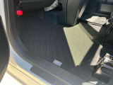 フロアマットも綺麗にクリーニングして納車しております!