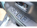 全方位モニターナビ・スズキコネクト・フルセグTV・Bluetooth・CD/DVD・セーフティサポート・アダプティブクルーズコントロール・15インチアルミ・シートヒーター・ナノイーX搭載エアコン・プレミアムUV&IRカット