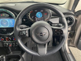◆LIBERALAは、輸入車選びの新たなスタイルを提案するインポート・セレクト・ブランドです。オーナー様となる方がクルマから直接感じる感性を第一にした、最良の一台との出会いをコーディネートいたします。