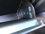 ETC車載機が収納されています。