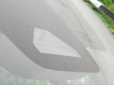 【トヨタセーフティセンス】走行中に前方の車両等を認識し、衝突しそうな時は警報とブレーキで衝突回避と被害軽減をアシスト。より安全にドライブをお楽しみいただけます。