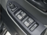 ◆パワーウィンドウスイッチ◆運転席から全席の窓の開閉操作を行うことが出来いつでも換気ができます!