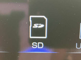 音楽SDカード入ります。