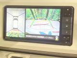 【パノラマモニター】専用のカメラにより、上から見下ろしたような視点で360度クルマの周囲を確認することができます☆死角部分も確認しやすく、狭い場所での切り返しや駐車もスムーズに行えます。