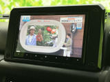 停車時にテレビ放送を視聴可能。お子様連れのお出かけの際にも便利です。移動時間の暇つぶしにも役立ちます。