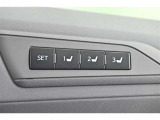 パワーシート搭載。微妙な調整が手軽にでき、ぴったりのポジションで運転することが可能です。