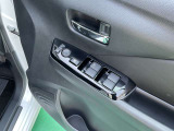 運転席側のドア部。パワーウィンドーのスイッチになります。
