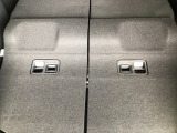 【トランクルーム】荷物も乗せやすく、使いやすいです!セカンドシートを倒せばさらに広い空間に♪
