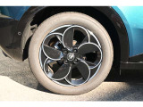 【誠心誠意ご対応いたします】新車・中古車・サービス・メンテナンス・アクセサリー・保険も含め、 全力でお客様のお車選びを柔軟にサポートいたします。