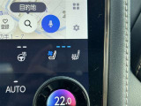 シートベンチレーション付きです。シートと密着部分の空気を換気して蒸れを防いでくれるので、暑い時期も快適に過ごせます♪一度使ったら手放せません!