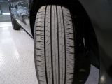 【純正アルミ】純正アルミ装備車です。走りもキビキビ見た目も格好良いです。見た目を重視する方には欲しい装備です!