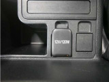 12V/120wケーブルを挿せば充電も出来ます