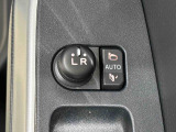 オート格納機能付きミラー  キーフリーシステムのドア施錠に連動して自動的に格納!乗降時のミラー操作の手間が省けて便利です♪閉じ忘れを防げるほか、降車の直前まで後方の確認ができます!!