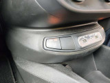 運転席、助手席はシートヒーターを完備しております。