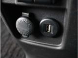 【12Ⅴ電源】スマートフォン充電など何かと必要な電源です。お近くの広島マツダまでお越しください。