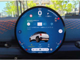 3つの光り方が選べる、シグニチャーライト。円形有機ELセンター・ディスプレイにて設定が可能です