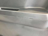 ドア内張にキズがあります。