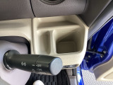 ドリンクボケット装備、小物入れにもなって便利です
