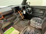 より多くの一般の方へ車を届けれればと思っておりますので同業者様への販売は極力控えさせて頂いております。ご了承下さい。