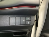 急ハンドル時などに起こる横すべりを制御するVSAを搭載!